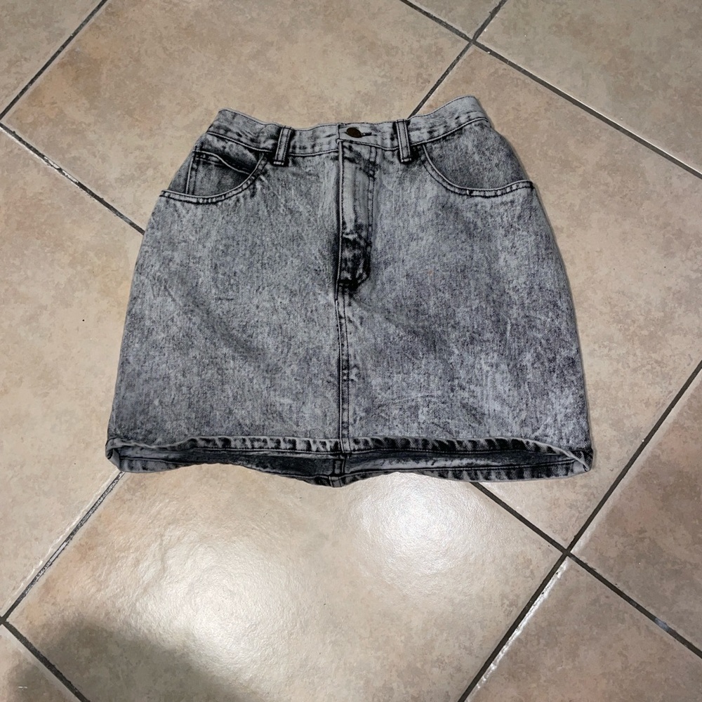 Old skool Guess Black Denim Mini Skirt
